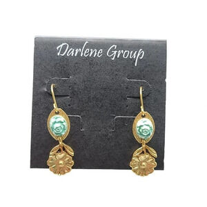 Darlene Group Gold Tone Blue Acrylic Flower Dangle Post Earrings NOS